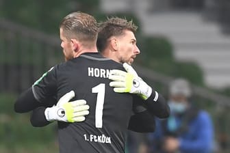 Kölns Torwart Timo Horn muss von Ron-Robert Zieler ersetzt werden.