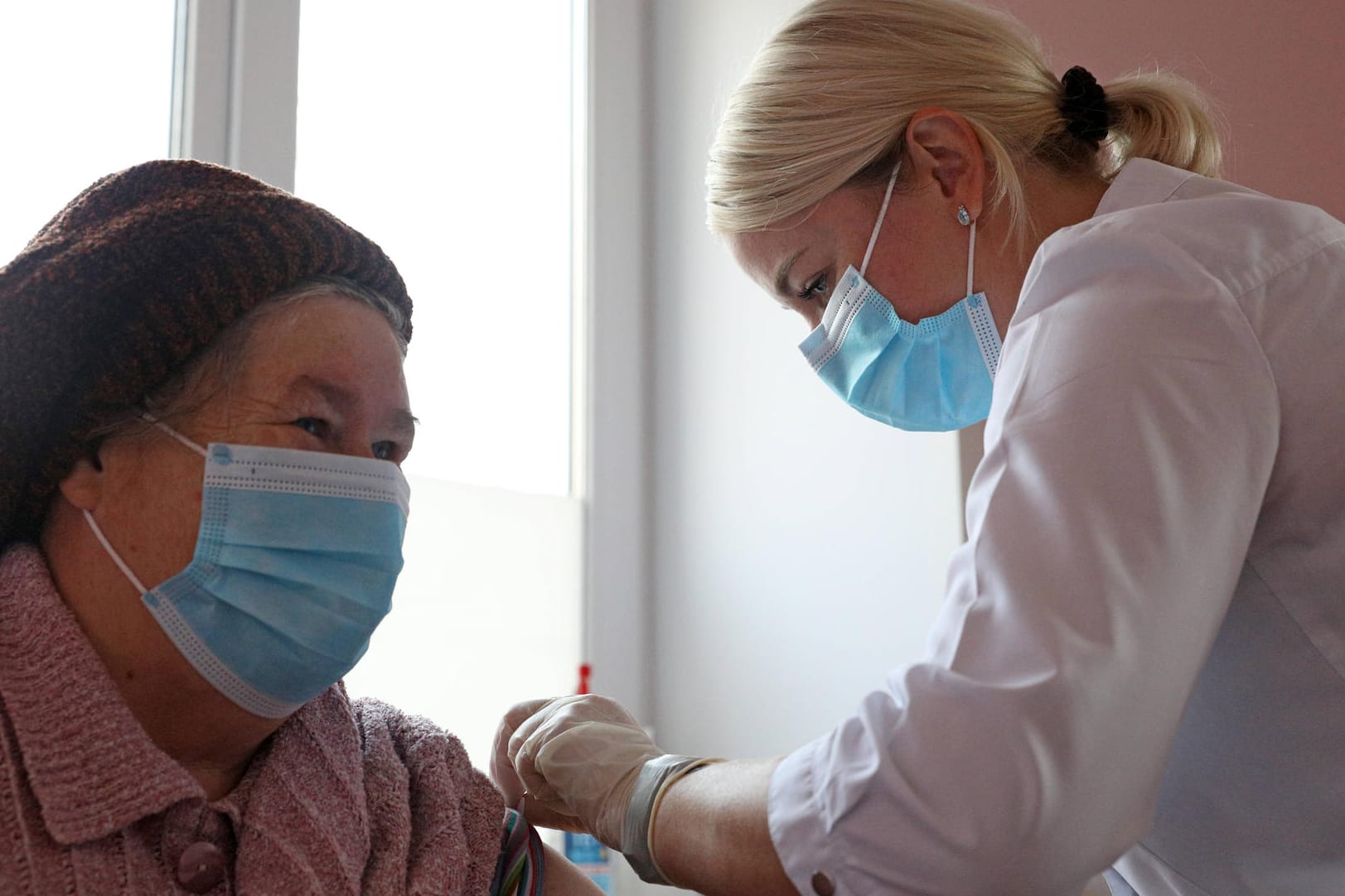 Coronavirus: Die Gesundheitsminister haben eine Impfstrategie entwickelt. Zuerst sollen die Risikopatienten den Impfstoff bekommen.