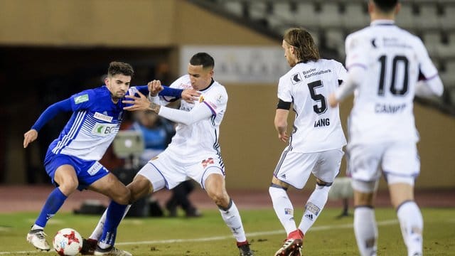 Enzo Zidane (l) in Aktion.