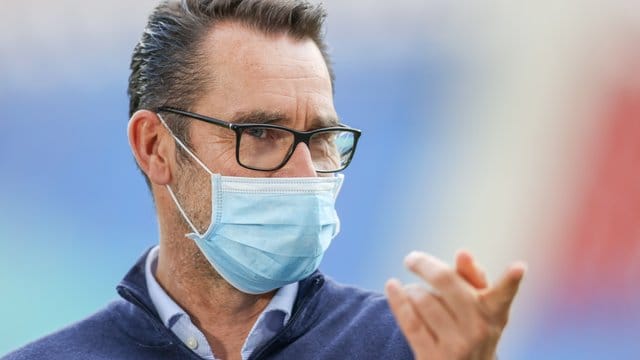 Berlins Manager Michael Preetz kommt vor einem Spiel ins Stadion.
