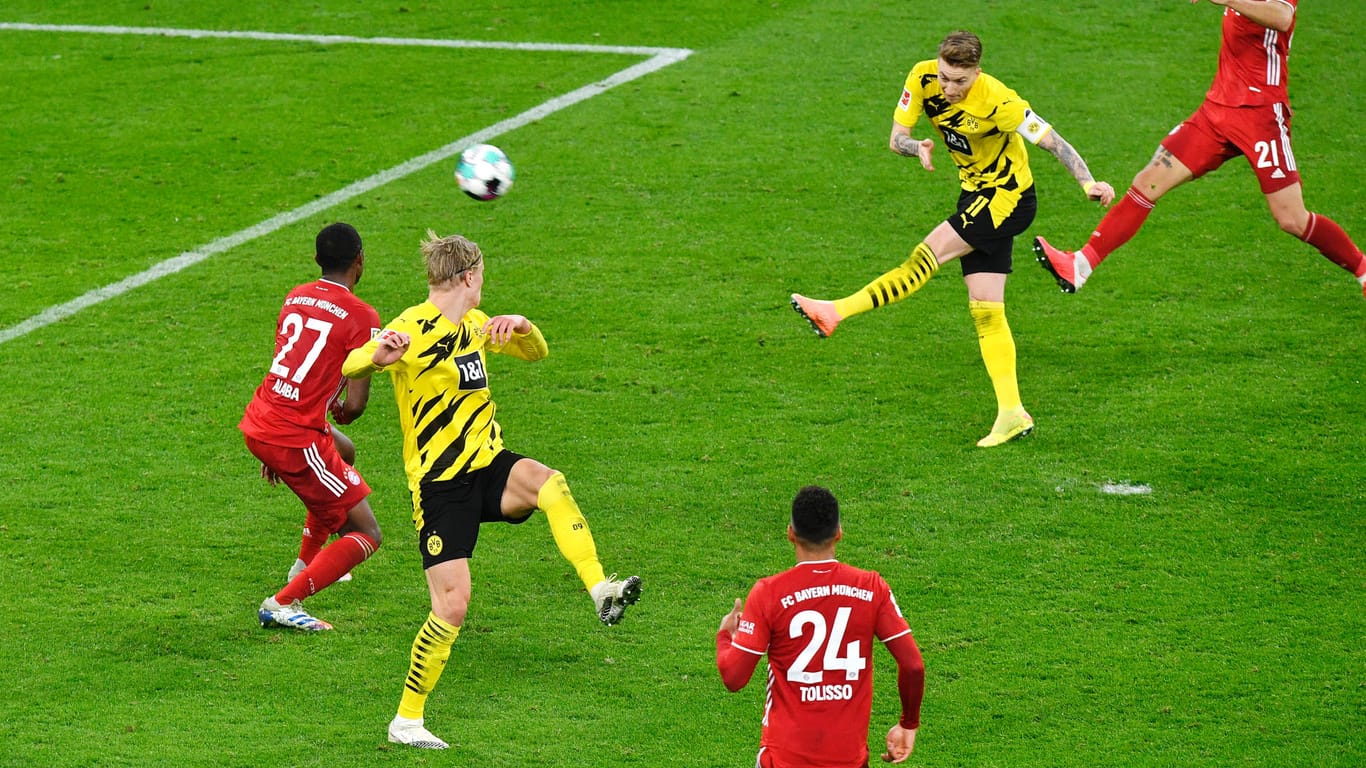 BVB-Angreifer: Die Dortmunder Marco Reus (2. v. r.) und Erling Haaland erzielten gegen Bayern jeweils einen Treffer.