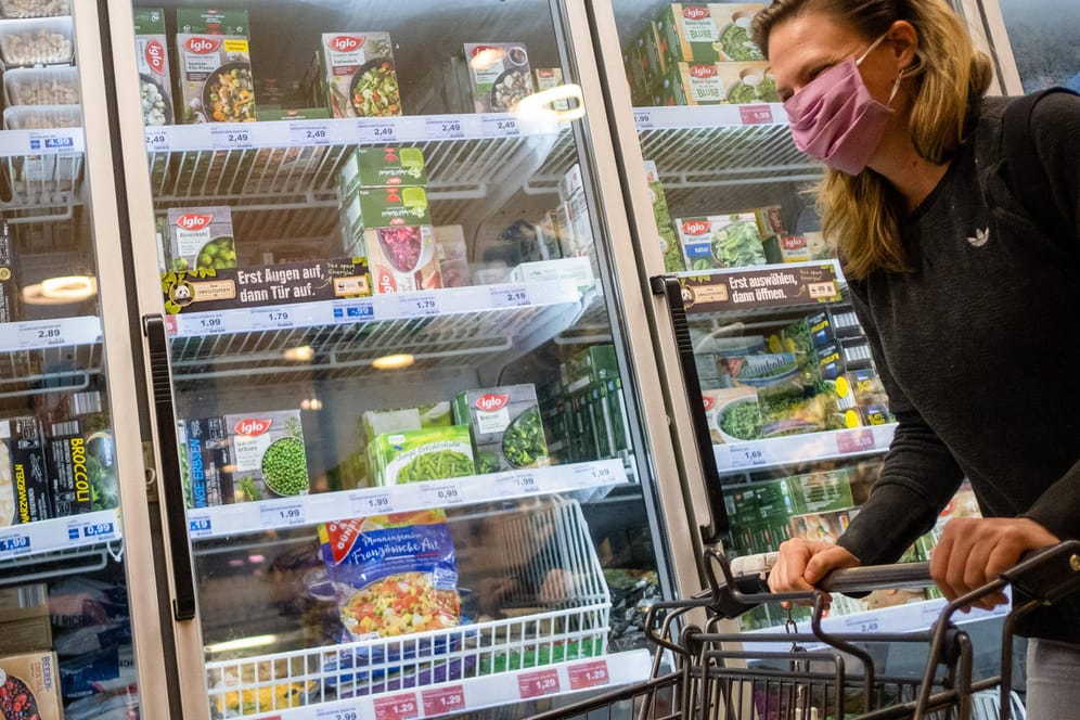 Einkaufen in Corona-Zeiten: Nicht nur die Maskenpflicht hat das Verhalten im Supermarkt verändert.