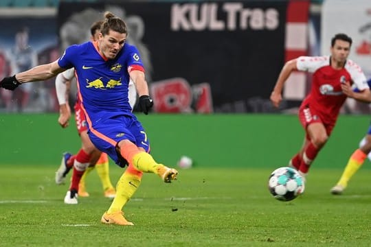 Marcel Sabitzer besorgte das 2:0 für Leipzig vom Elfmeterpunkt.