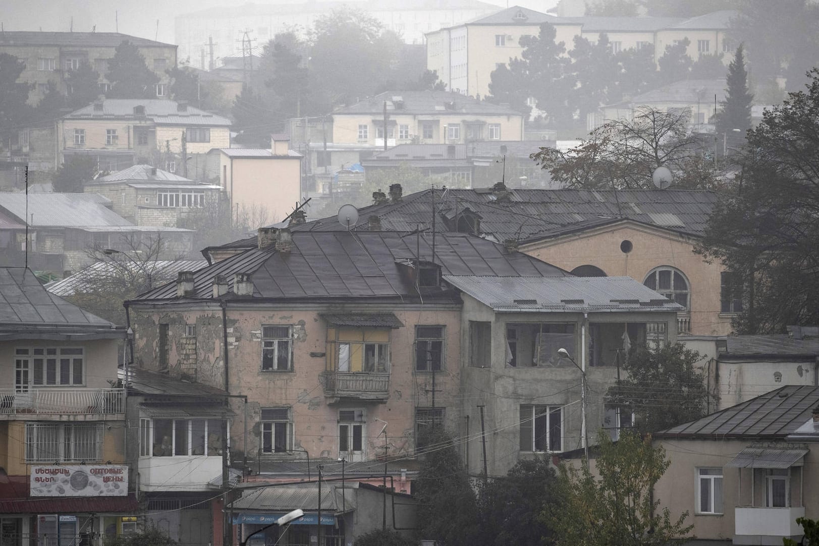 Bergkarabach: Aserbaidschan hat nach Angaben seines Präsidenten Ilham Alijew die strategisch wichtige Stadt Schuscha in der Konfliktregion Berg-Karabach im Südkaukasus erobert.