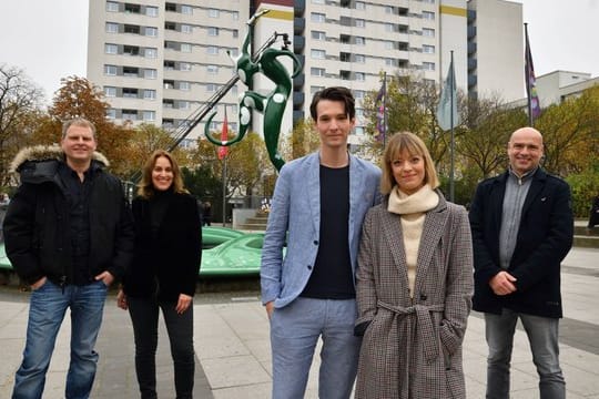 Die Produzenten Fritjof Hohagen (l-r) und Nicole Swidler, die Schauspieler Sabin Tambrea, Heike Makatsch und der Regisseur Jochen Freydank.