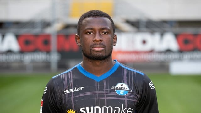 Jamilu Collins darf zu den anstehenden Länderspielen zur nigerianischen NAtionalmannschaft reisen.