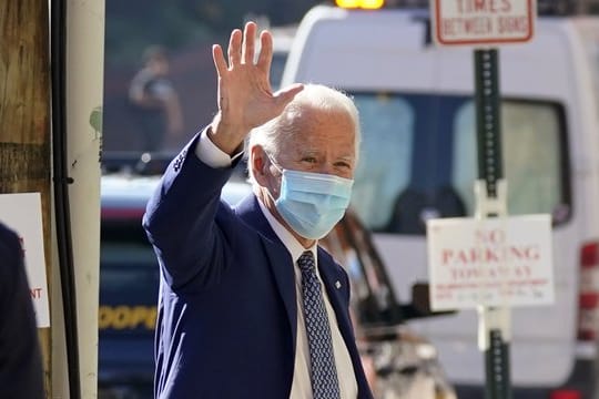 Ohne das Virus zu besiegen, "können wir die Wirtschaft nicht reparieren, die Dynamik nicht wiederherstellen, oder die schönsten Momente des Lebens genießen": Joe Biden, gewählter Präsident der USA.