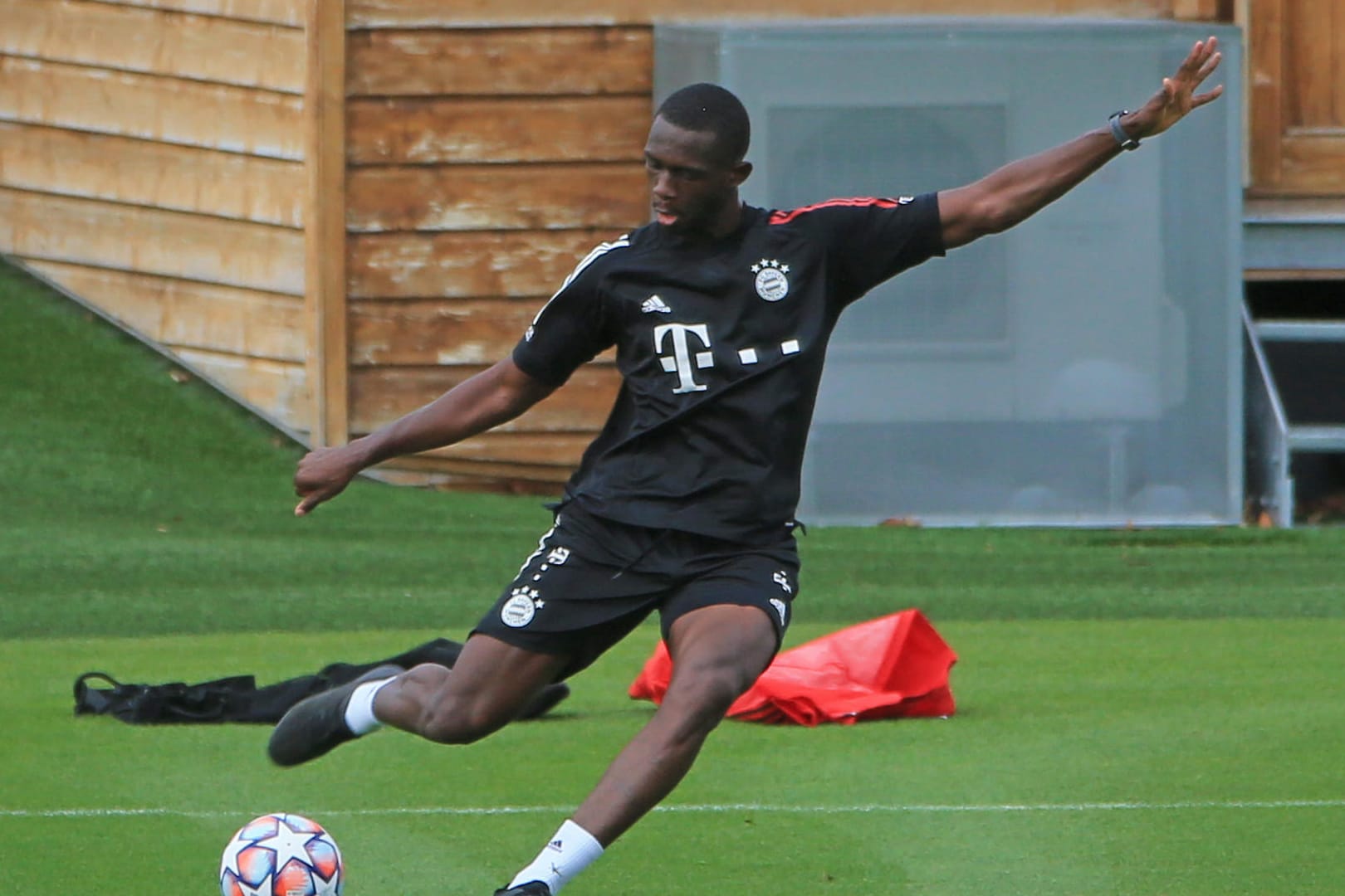 Tanguy Nianzou: Der Neuzugang der Bayern wurde mit PSG in der vergangenen Saison Meister und Pokalsieger in Frankreich.