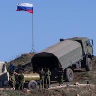 Russische Truppen Ende Oktober im Süden Armeniens: Ein Militärhubschrauber des Landes wurde nun über armenischem Gebiet abgeschossen.