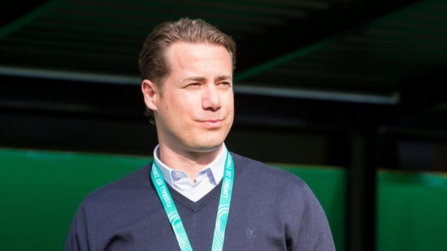 Beim BVB für den Nachwuchs zuständig: Lars Ricken. Beim BVB für den Nachwuchs zuständig: Lars Ricken.