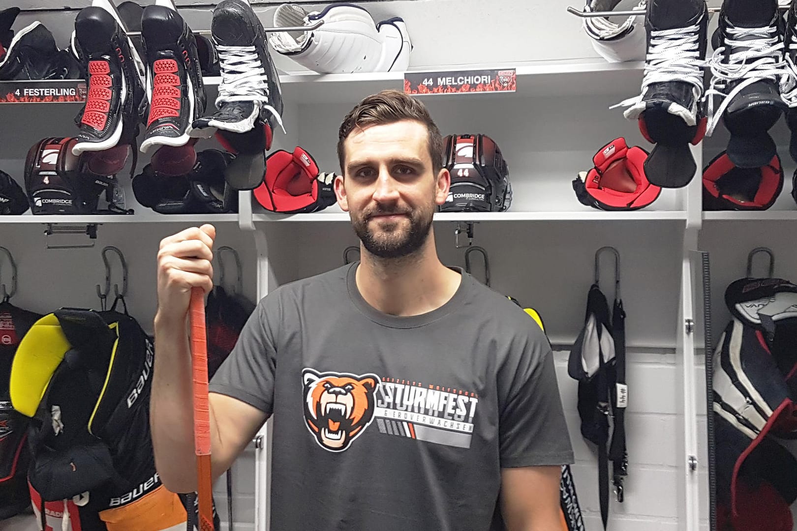 Julian Melchiori: Der Defensivspieler geht künftig für die Grizzlys aufs Eis.