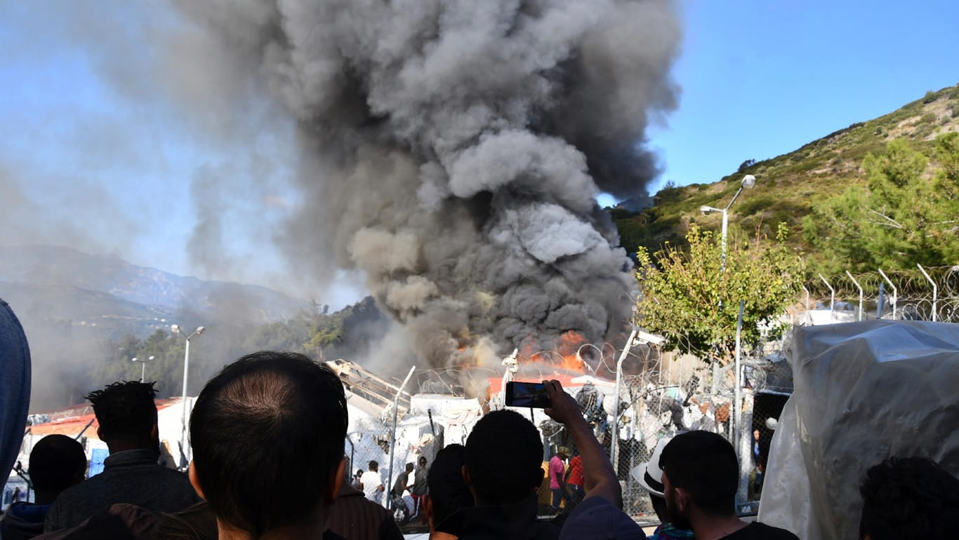 Feuer im Registrierlager von Samos: Der Bürgermeister spricht von Brandstiftung.