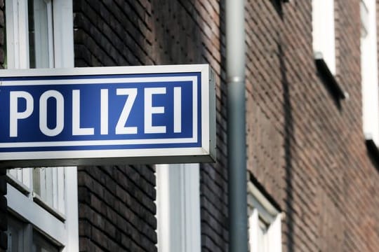 Für die Studie "Körperverletzung im Amt durch Polizeibeamte" waren in den vergangenen drei Jahren 3370 Menschen befragt und 63 Experteninterviews geführt worden.