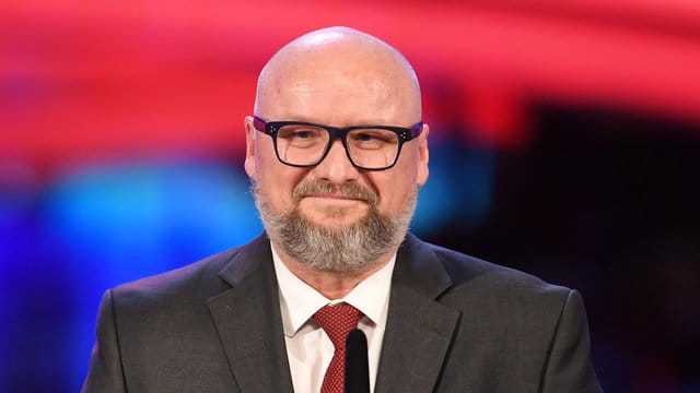 Der TV-Journalist Ulf Röller erhält den Hanns-Joachim-Friedrichs-Preis.