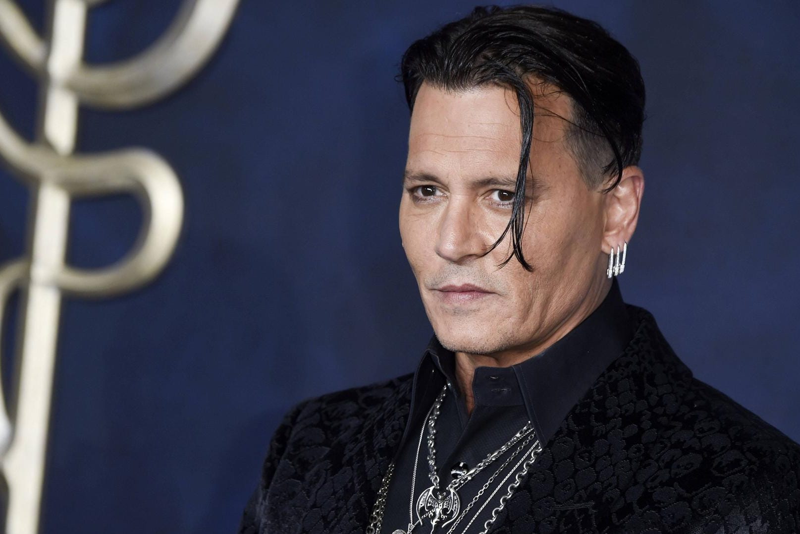 Johnny Depp: Seinen Job bei "Phantastische Tierwesen" ist der Schauspieler los.