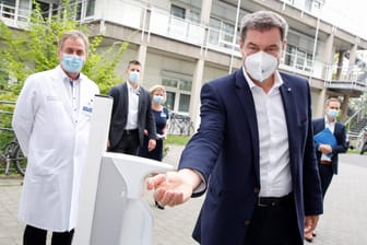 Markus Söder besuchte das Nürnberger Klinikum im September: Die Corona-Pandemie setzt dem Krankenhaus schwer zu.