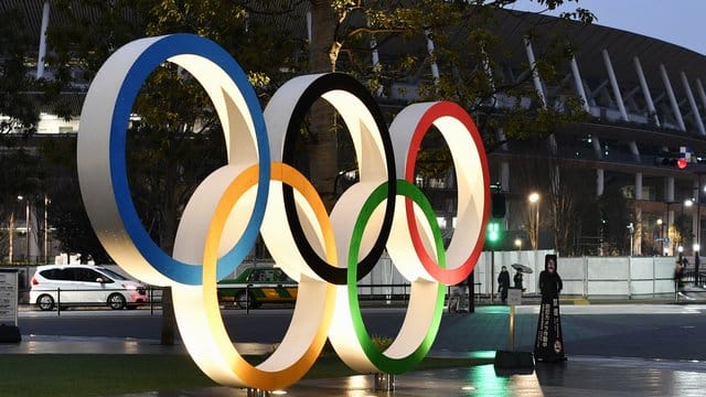 Fragenzeichen um die fünf Ringe: Können die Olympischen Spiele 2021 in Tokio stattfinden?. Fragenzeichen um die fünf Ringe: Können die Olympischen Spiele 2021 in Tokio stattfinden?.