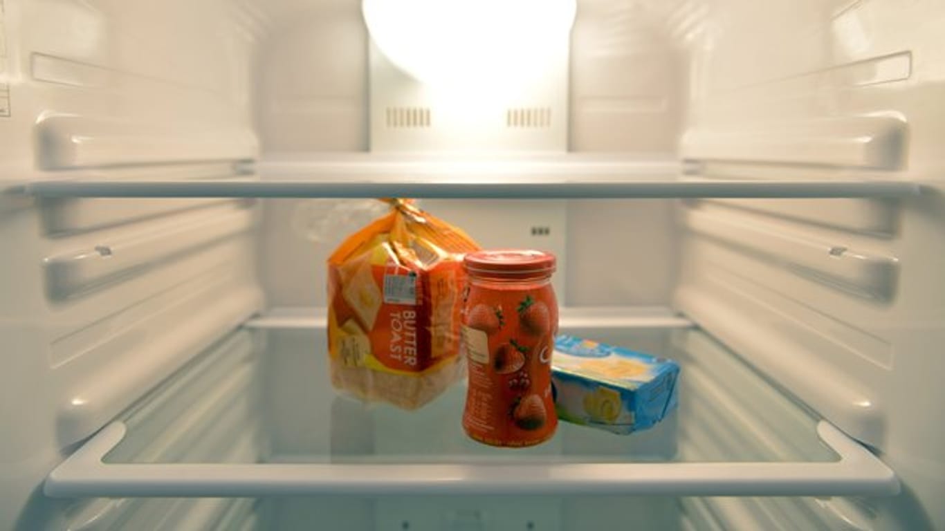 Leerer Kühlschrank: Eines von vielen Klischees über Singles.
