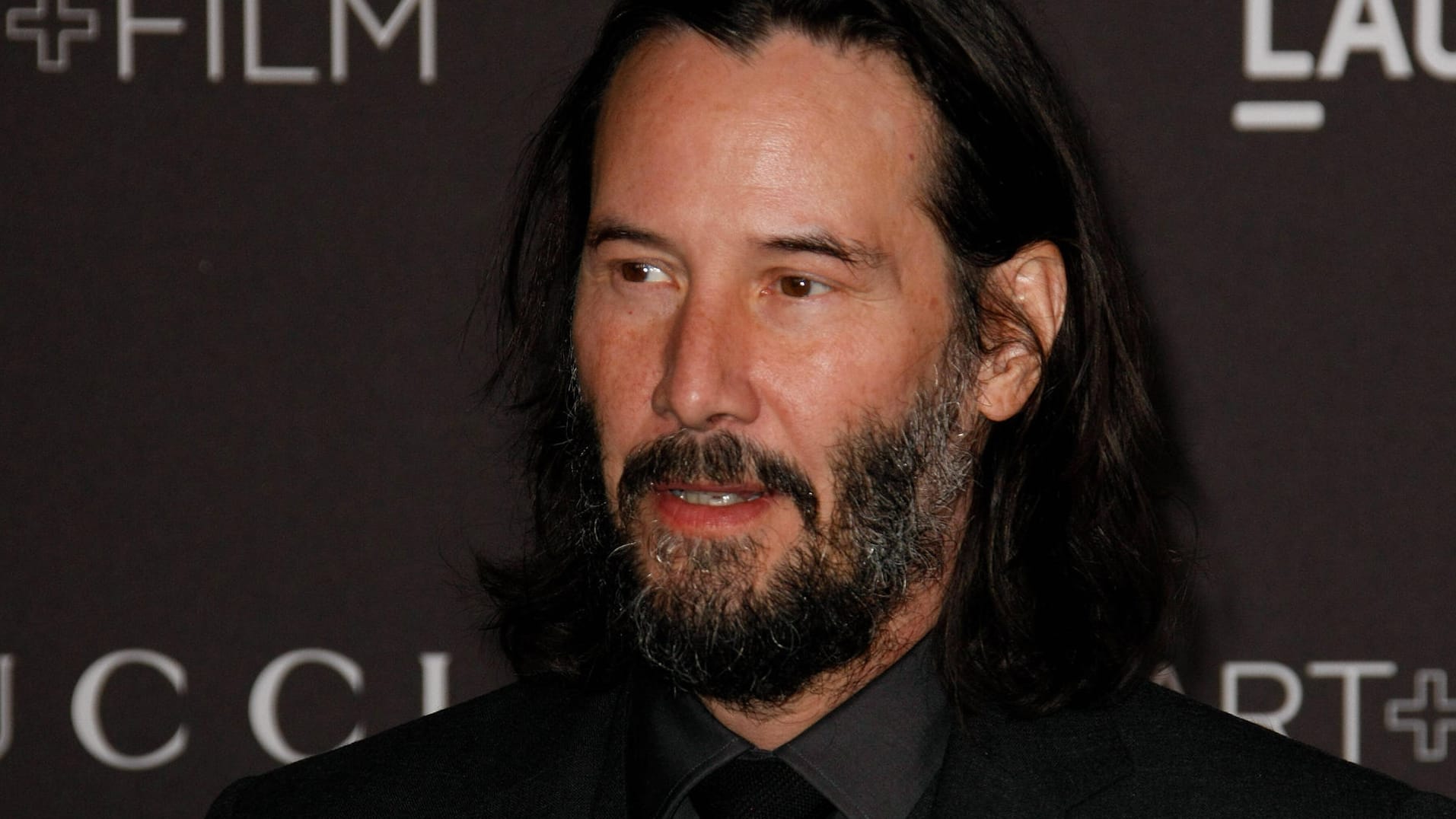 Keanu Reeves: Der Hollywoodstar ließ es nach dem "Matrix"-Dreh in Potsdam krachen. Keanu Reeves: Der Hollywoodstar ließ es nach dem "Matrix"-Dreh in Potsdam krachen.