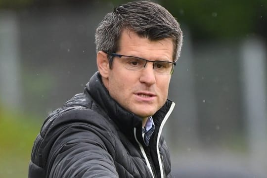 Führt mit dem FC Bayern die Frauen-Bundesliga an: Trainer Jens Scheuer.