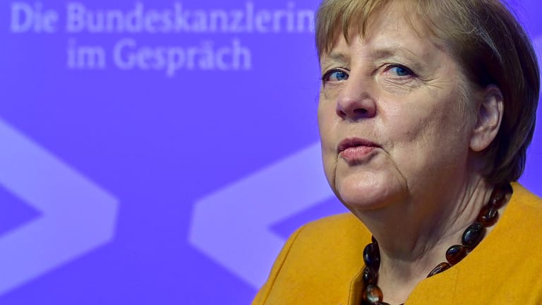 Bundeskanzlerin Angela Merkel /CDU): 74 Prozent der Wahlberechtigten sind mit ihrer Arbeit sehr zufrieden oder zufrieden.