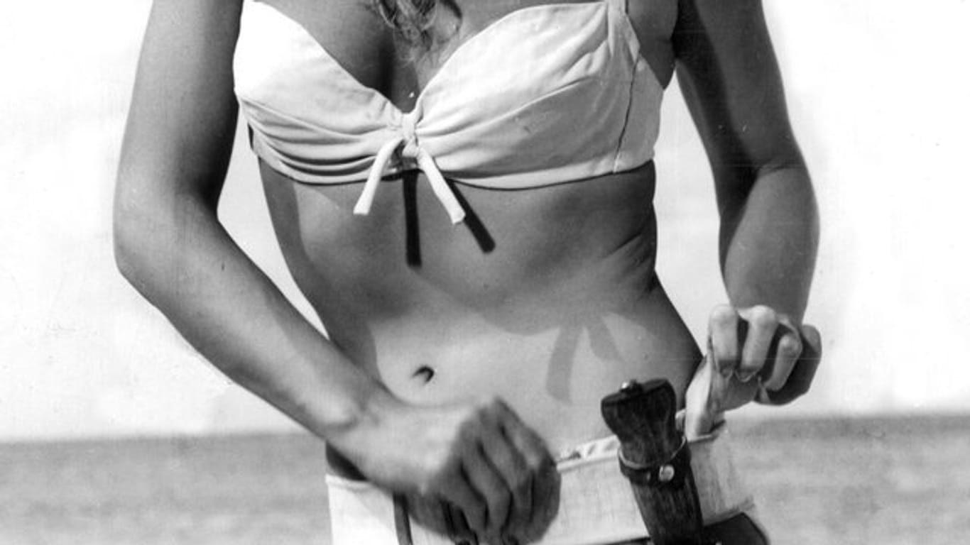 Nur ganz wenig Stoff hat die Schauspielerin Ursula Andress berühmt gemacht.