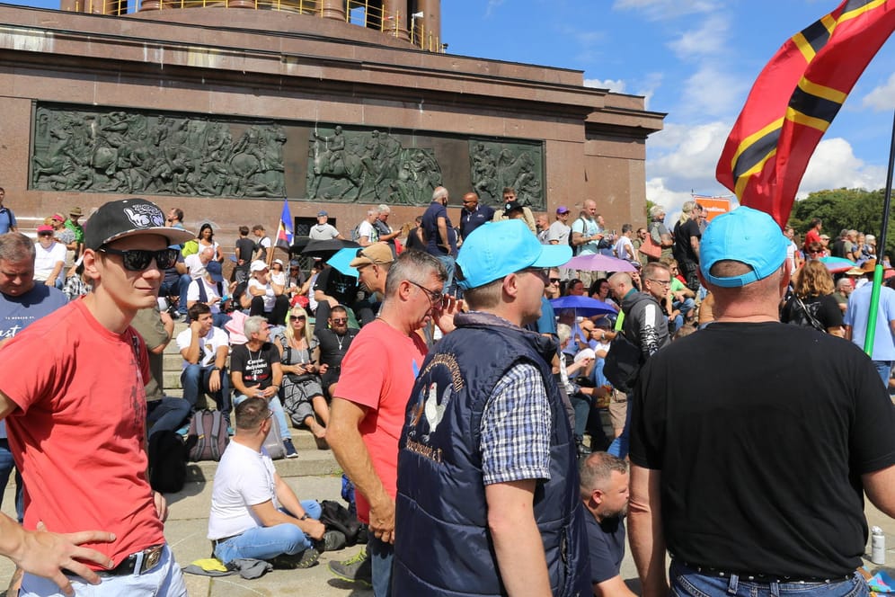 Großdemo gegen Hygiene-Maßnahmen in Berlin: Tausende gingen im Sommer auf die Straßen.