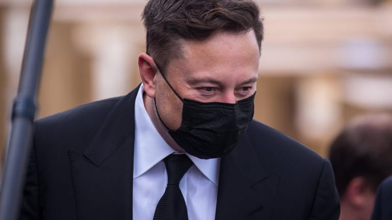 Elon Musk: Der Tesla-Gründer wurde sowohl positiv als auch negativ aufs Coronavirus getestet.