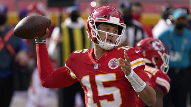 Das Nonplusultra in der NFL: Quarterback Patrick Mahomes von den Kansas City Chiefs. Das Nonplusultra in der NFL: Quarterback Patrick Mahomes von den Kansas City Chiefs.