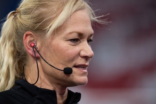 Pfiff als erste Frau in der Fußball-Bundesliga: Bibiana Steinhaus.