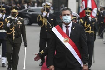 Perus Übergangspräsident Manuel Merino ist nach fünf Tagen im Amt zurückgetreten.