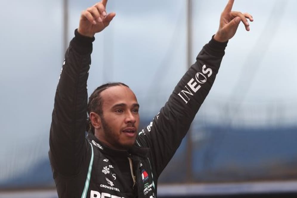 Perfekt: Lewis Hamilton feiert in Istanbul seinen siebten WM-Titel.