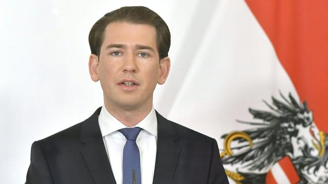 Österreichs Bundeskanzler Sebastian Kurz spricht während einer Pressekonferenz in Wien. Österreichs Bundeskanzler Sebastian Kurz spricht während einer Pressekonferenz in Wien.