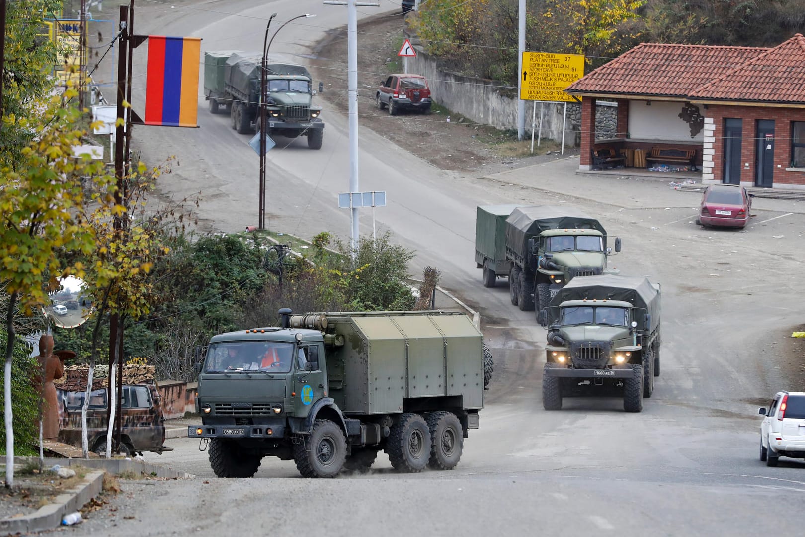 Russische Friedenstruppen in Berg-Karabach: Anfang der Woche hatten sich Armenien und Aserbaidschan auf das Ende der Kämpfe geeinigt.