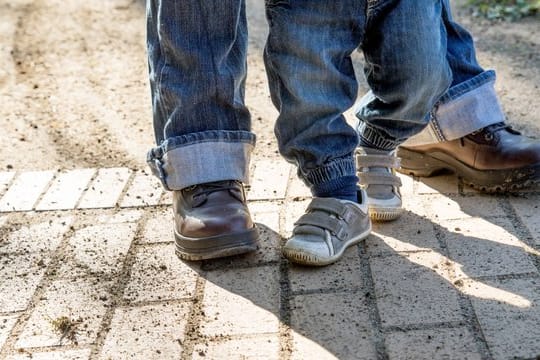 Ihre Elternzeit können Arbeitnehmer nur mit Zustimmung des Arbeitgebers verkürzen.