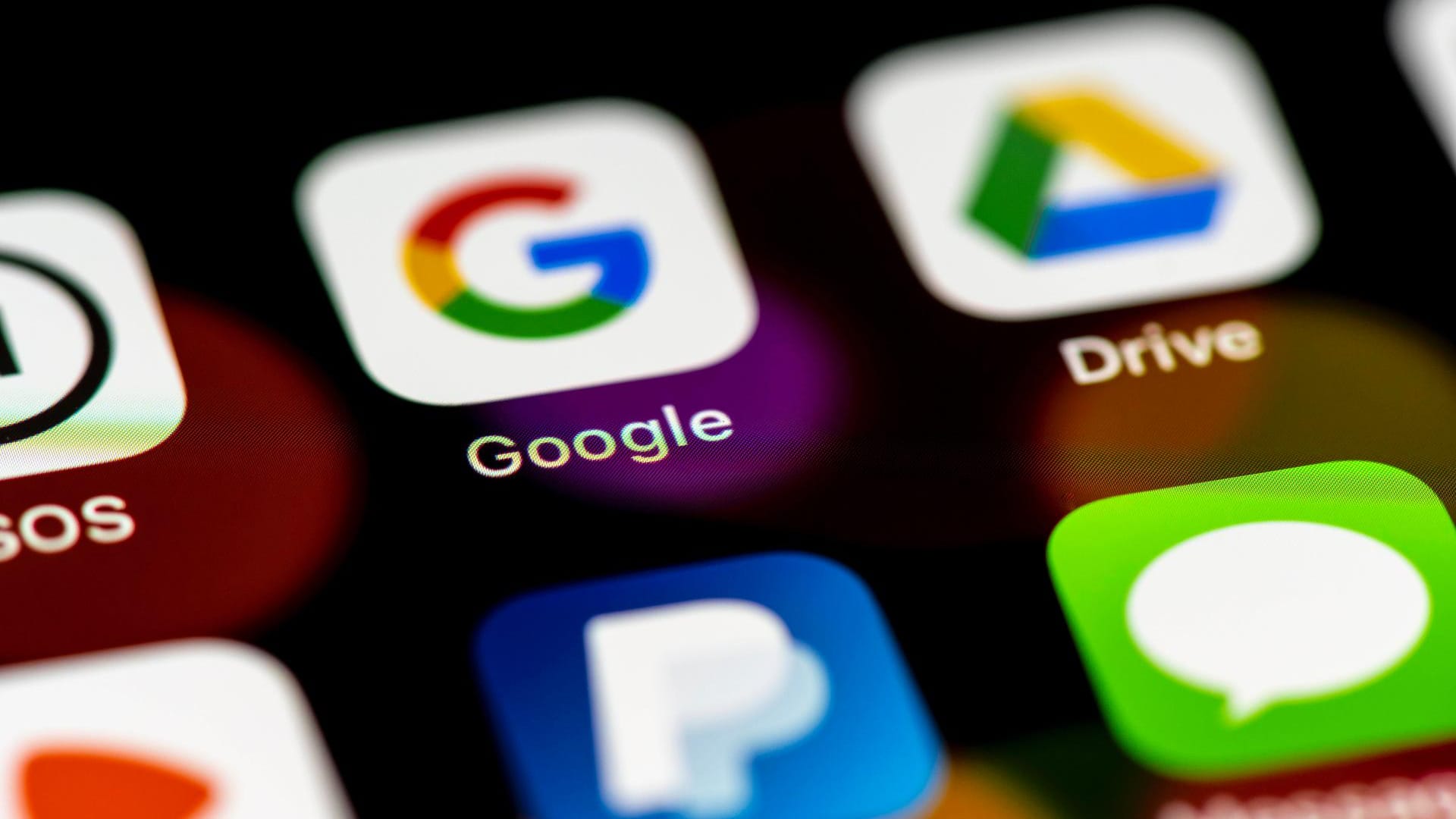 Google-App-Symbole: Der Konzern hinter dem Android-Betriebssystem soll zu viele Daten transferieren Google-App-Symbole: Der Konzern hinter dem Android-Betriebssystem soll zu viele Daten transferieren