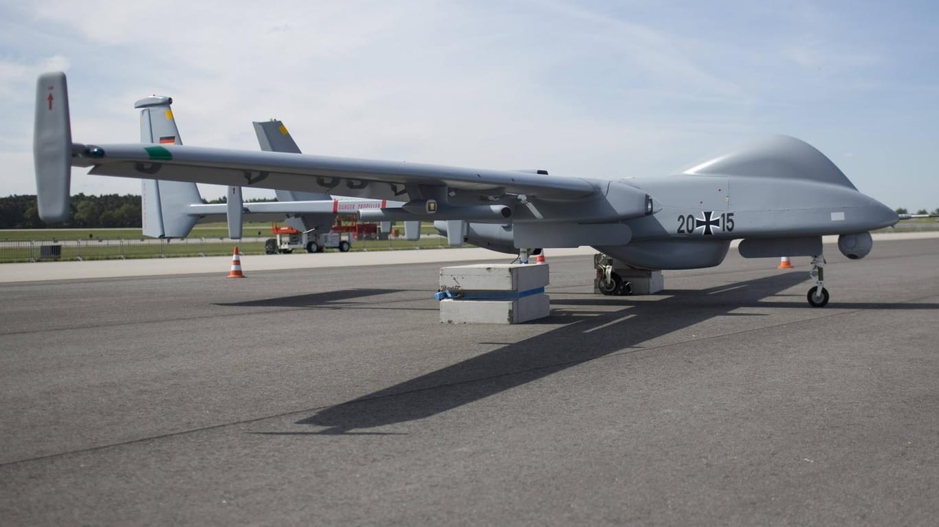Drohen vom Typ Heron 1 am Flughafen Schönefeld: Die Bundeswehr hat aktuell drei der unbemannten Fluggeräte in Afghanistan im Einsatz.