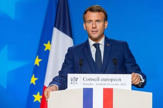 Emmanuel Macron: Der französische Staatschef kritisiert Aussagen Kramp-Karrenbauers.