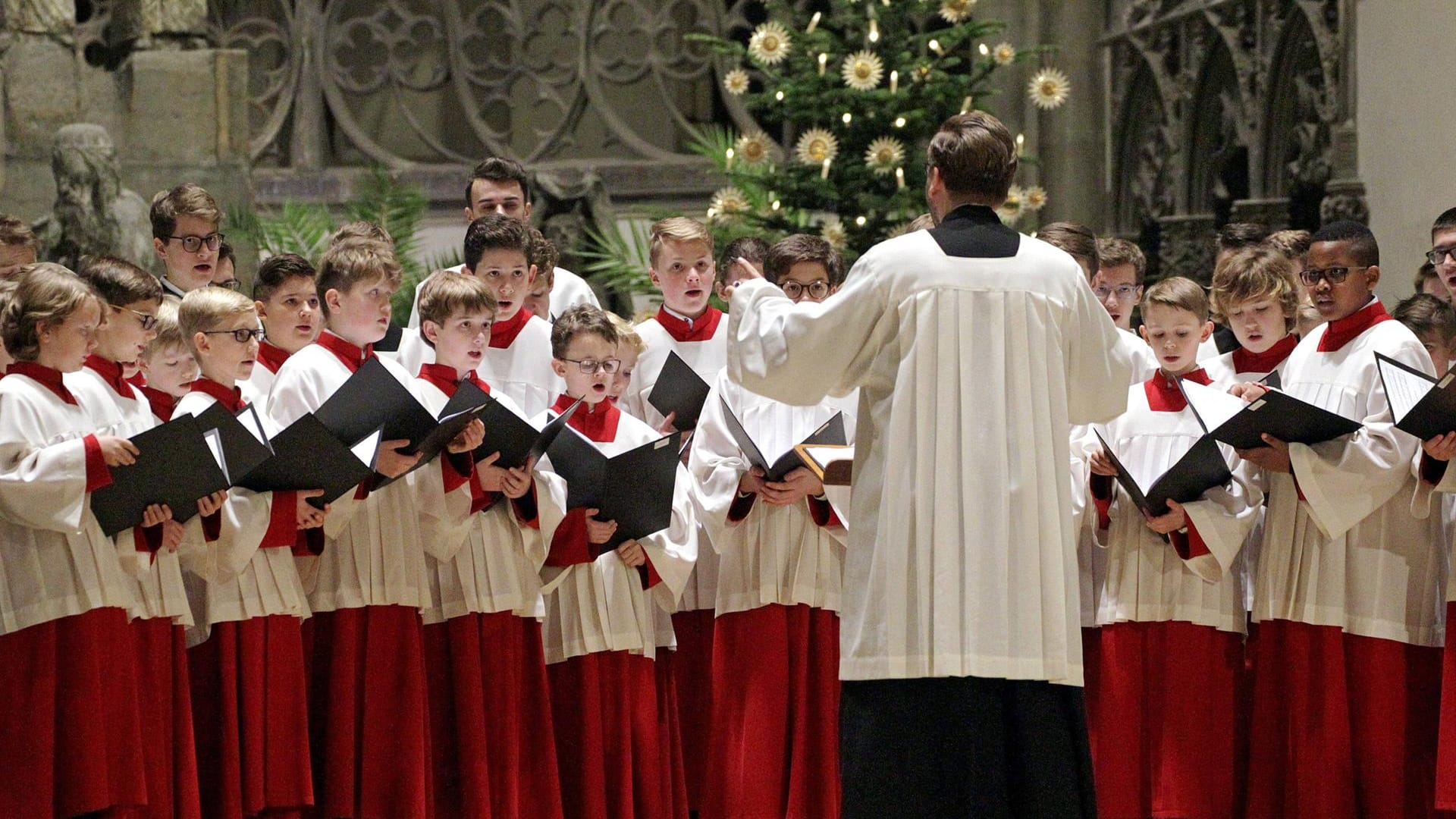 Domsingknaben in der Christmette an Heiligabend 24 12 2018 im Augsburger Dom Christmette an Heili