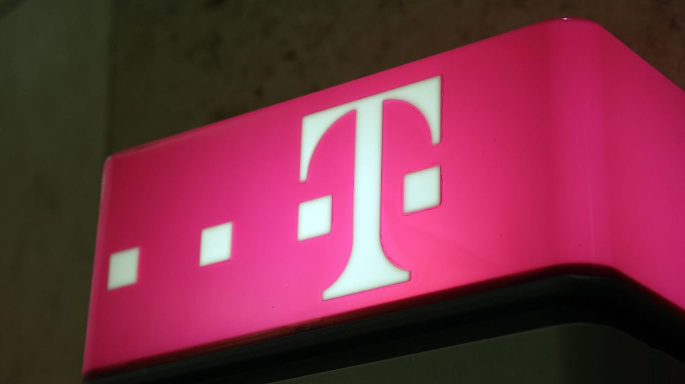 Das Logo der Telekom (Symbolbild): Das Unternehmen will eine Zusammenarbeit mit der RTL Group ankündigen.