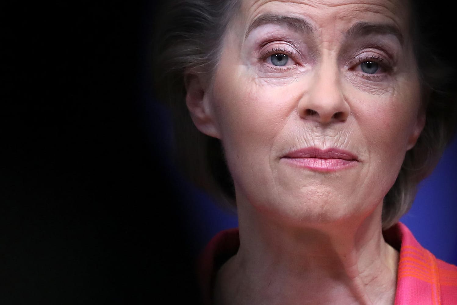 Kommissions-Präsidentin Ursula von der Leyen: Die CDU-Politikerin hält sich mit Kritik am Kurs Polens und Ungarns zurück.