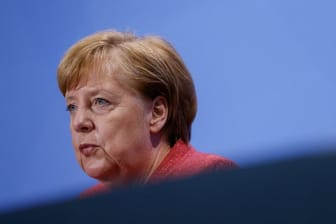 "Jeder Kontakt, der nicht stattfindet, ist gut für die Bekämpfung der Pandemie", betonte Bundeskanzlerin Angela Merkel.