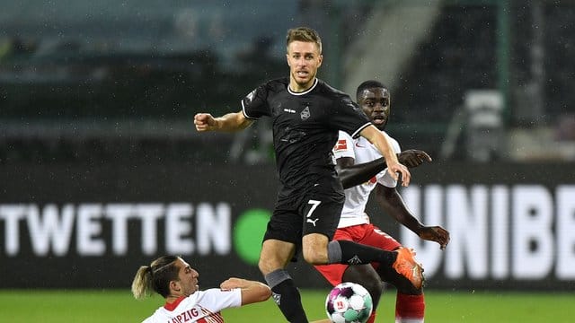 Blickt mit Sorge auf den engen Terminkalender: Patrick Herrmann (M) in Aktion für Borussia Mönchengladbach. Blickt mit Sorge auf den engen Terminkalender: Patrick Herrmann (M) in Aktion für Borussia Mönchengladbach.