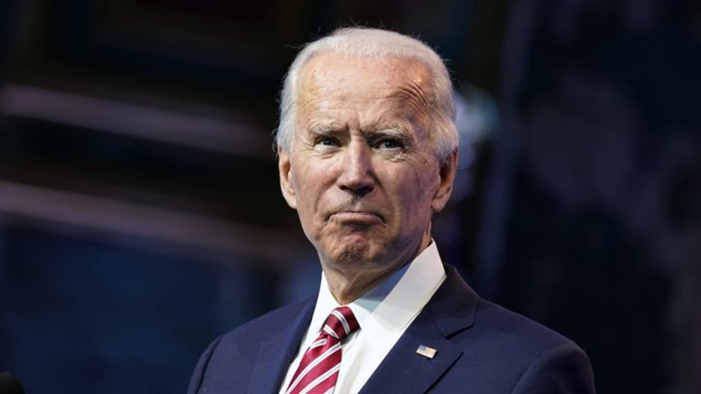 "Wenn wir uns nicht abstimmen, könnten mehr Menschen sterben", sagt Joe Biden.