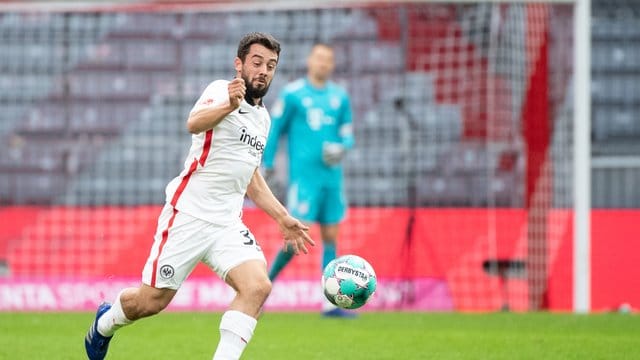 Wurde positiv auf das Coronavirus getestet: Eintracht-Profi Amin Younes.