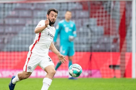 Wurde positiv auf das Coronavirus getestet: Eintracht-Profi Amin Younes.