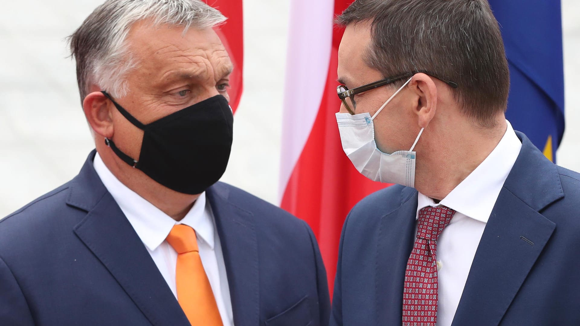 Polens Ministerpräsident Mateusz Morawiecki (r.) und Ungarns Premierminister Viktor Orban: "Die EU muss jetzt standhaft bleiben".