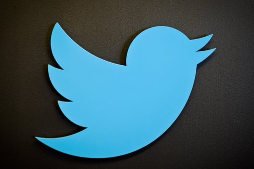 Twitter experimentiert über seine klassischen Formate wie die inzwischen 280 langen Textbeiträge hinaus unter anderem auch mit gesprochenen Tweets und Sprach-Direktnachrichten.
