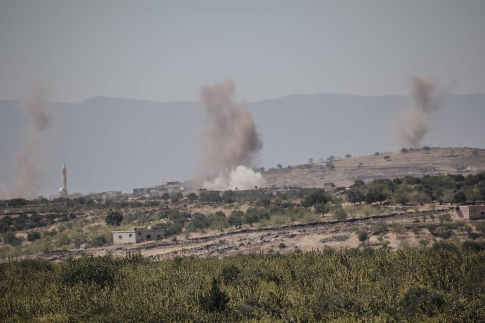 Luftangriffe von Israel in Syrien: Bei Angriffen sind mindestens drei Menschen ums Leben gekommen.