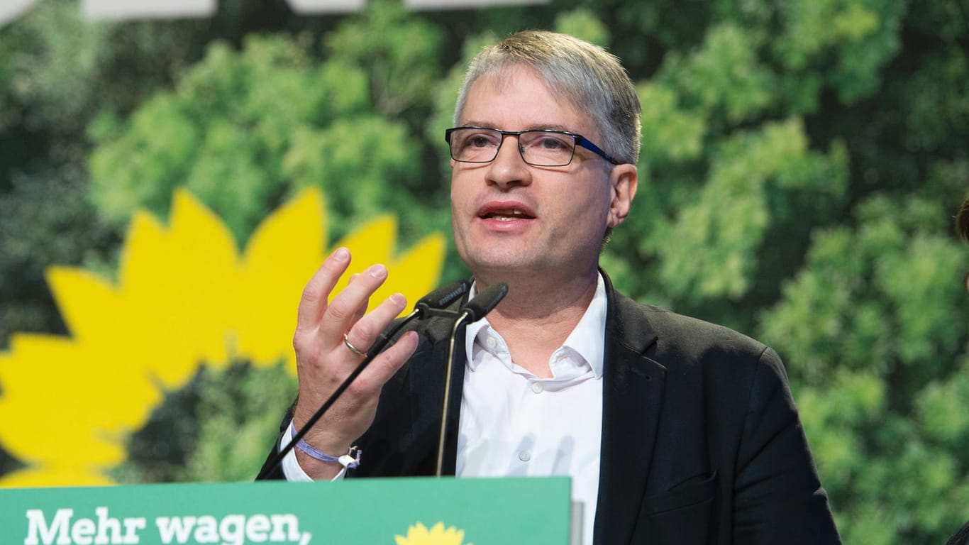 Sven Giegold: Der Sprecher der deutschen Grünen im EU-Parlament sieht die deutsche Ratspräsidentschaft vor einer großen Aufgabe.